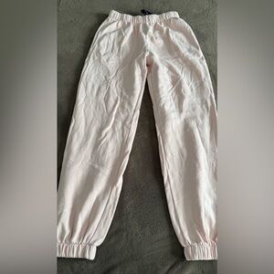 BRANDY MELVILLE BABY PINK SWEATS